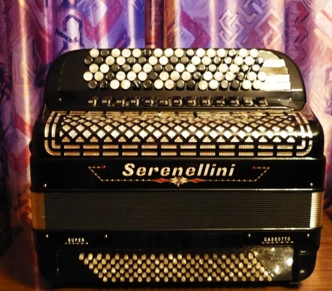 Новый профессиональный концертный баян Serenellini 464 Cassotto Super (Италия)