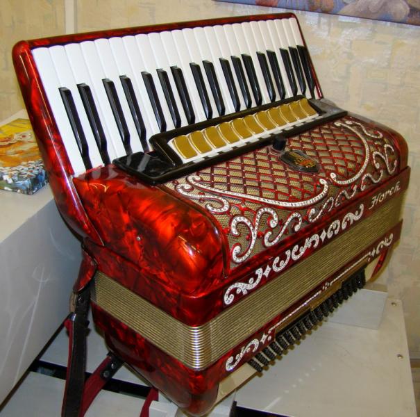 Аккордеон Horch. Немецкий, полный